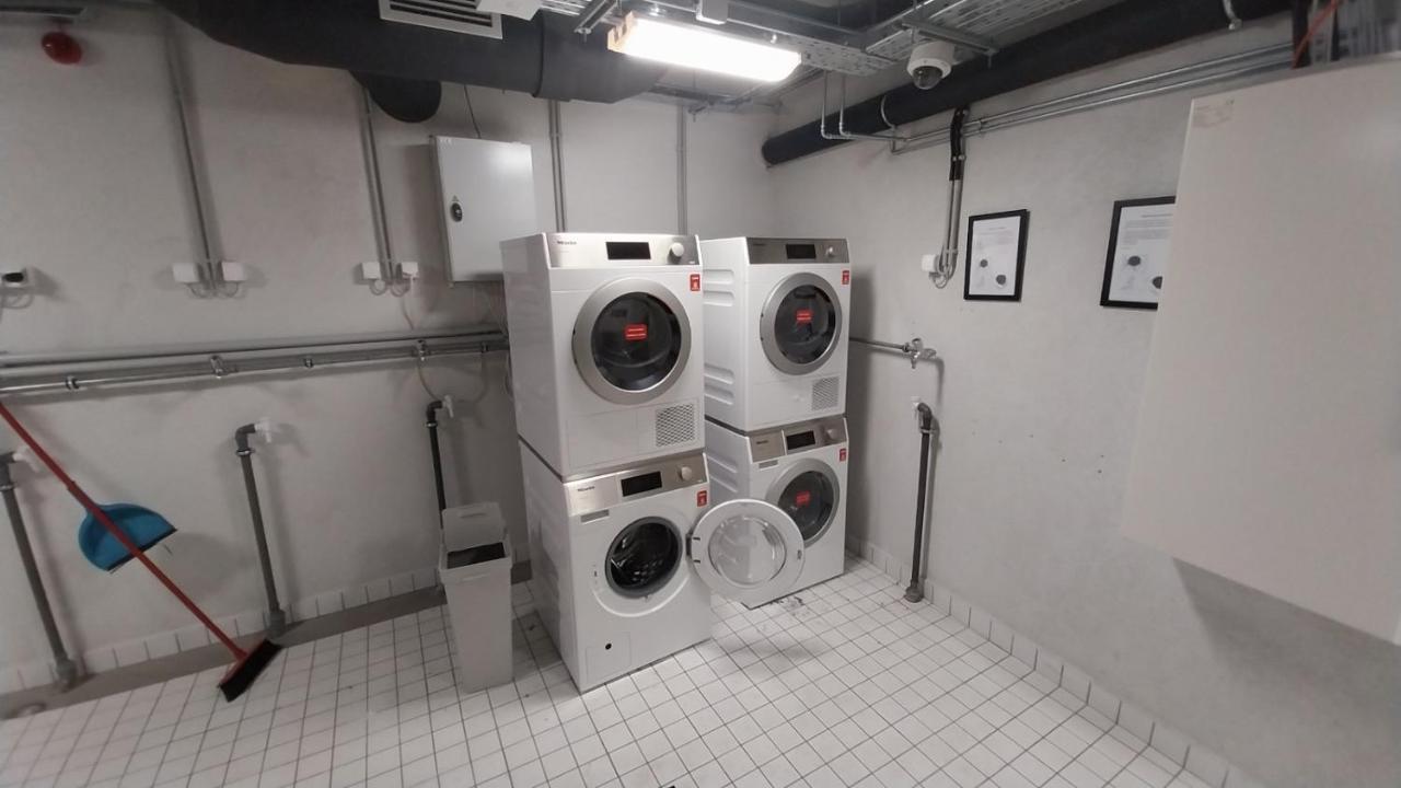 Peaceful Basement Apartment With Terrace & Free Gym بودابست المظهر الخارجي الصورة