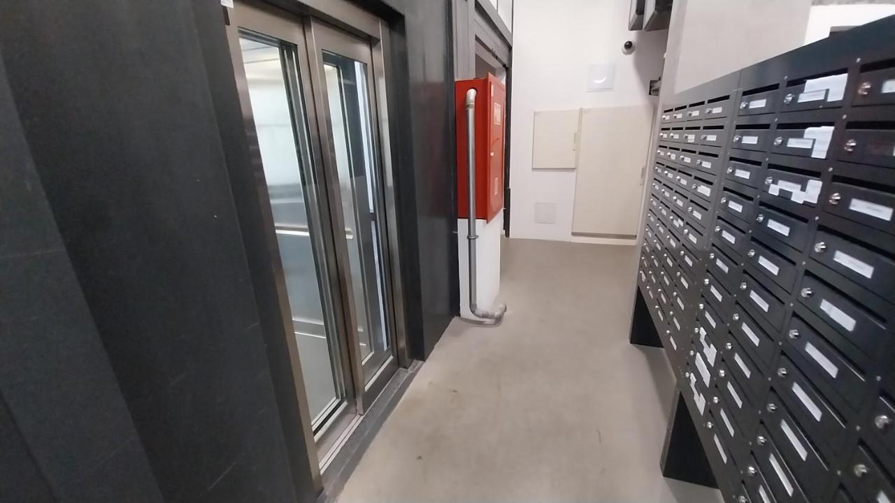 Peaceful Basement Apartment With Terrace & Free Gym بودابست المظهر الخارجي الصورة