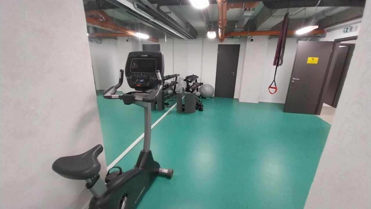 Peaceful Basement Apartment With Terrace & Free Gym بودابست المظهر الخارجي الصورة
